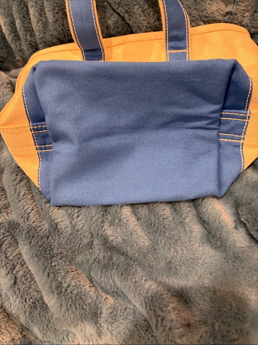 Lands‘ End small canvas tote light blue zippered top New w/o tags lunch bag
